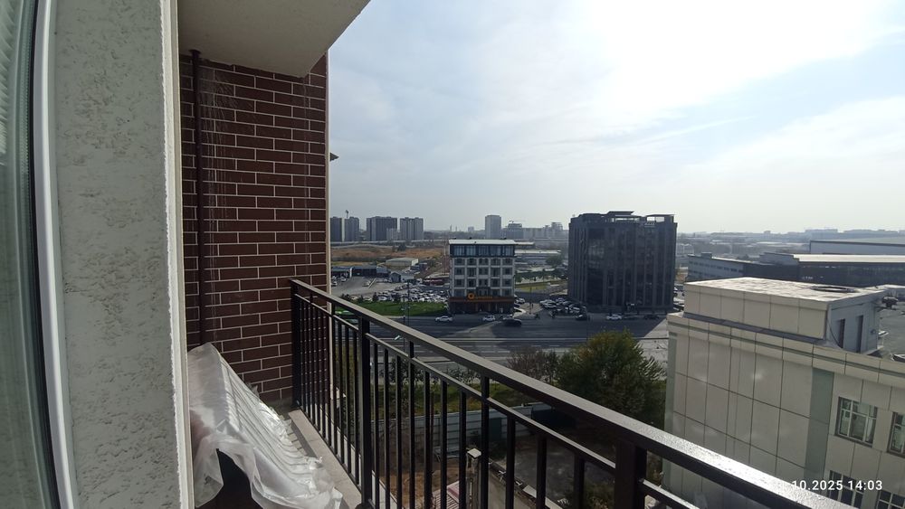 4 комн.  Паркент плаза. Авиатор