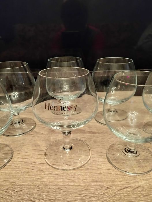 Коньячные бокалы стеклянные (7 штук)