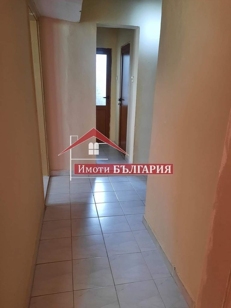 Продава се Четиристаен апартамент в Карлово - 65 кв.м за 1177 €/кв.м - Снимка #9