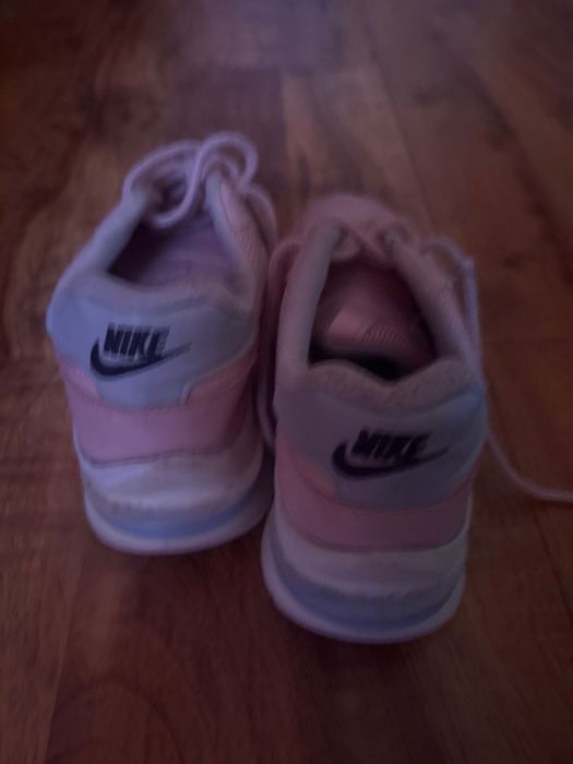 Nike обувки 20 лева