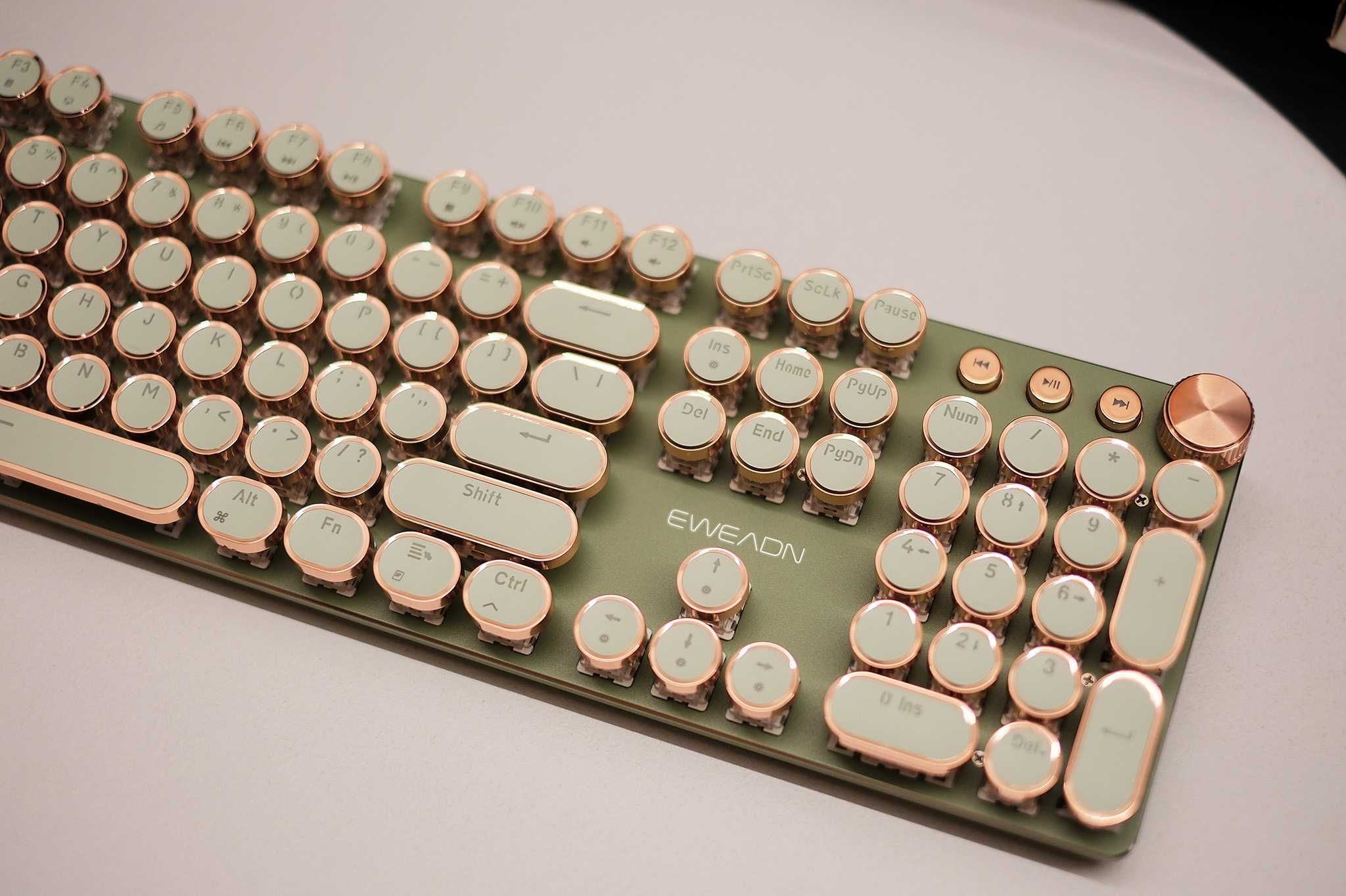Tastatura mecanica iluminata Gaming Eweadn V20 Design Punk Retro - NOU