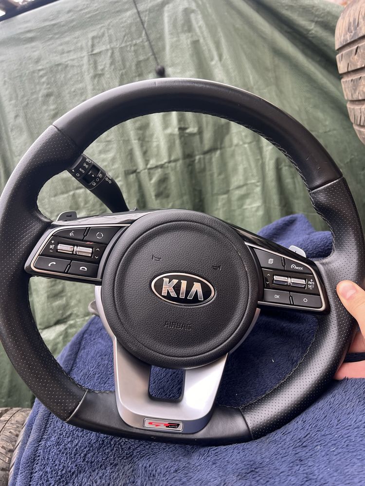Volan cu padele cu tot cu airbag pentru Kia Sportage GT Line