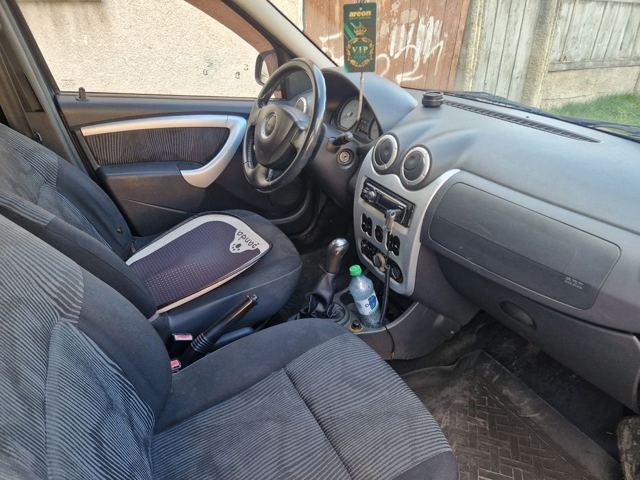 Dacia logan mcv.