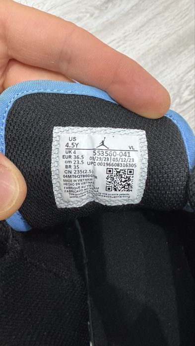 Adidasi Air Jordan 1 Low marimea 36.5 baieti albastru