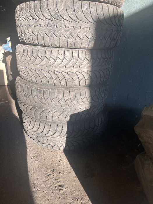 Шины зима 215/60 r16