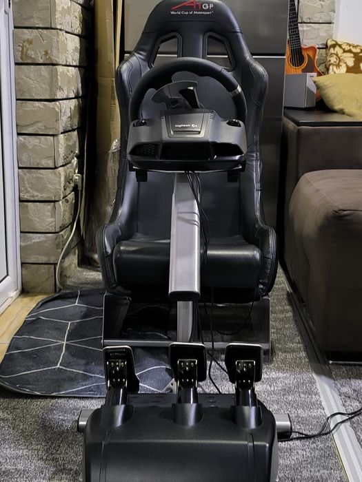 Седалка симулатор Playseat с волан Logitech G920 с шифър