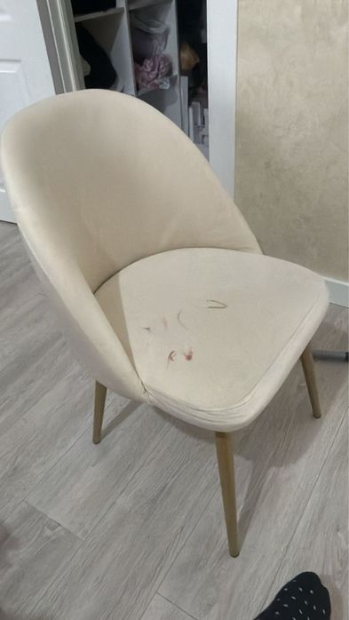 Продам пуфик недорого