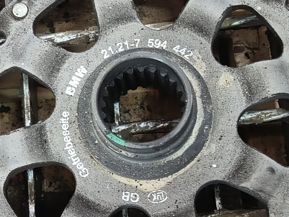 Kit ambreiaj 21217594442 2.0 D  N43B20A BMW Seria 3 E90/E91/E92/E93