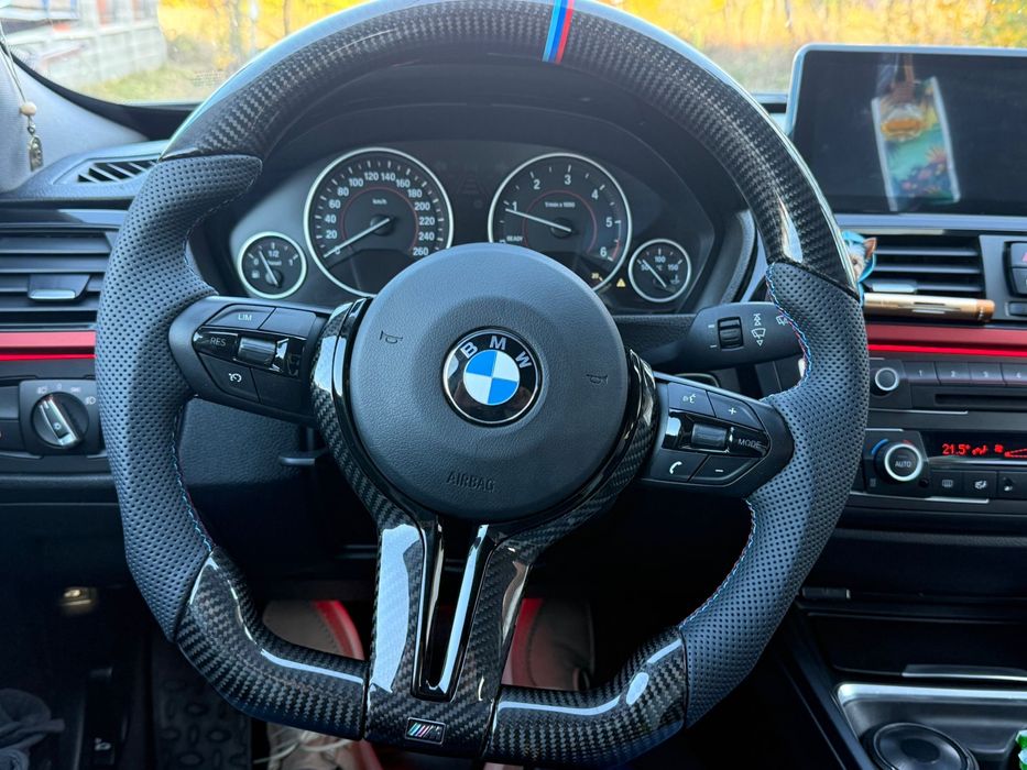 Volane Sport AT Performance – BMW Seria F , Piele Perforată