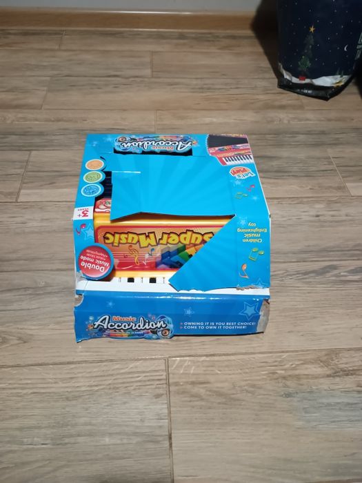 Детски акордеон на батерии