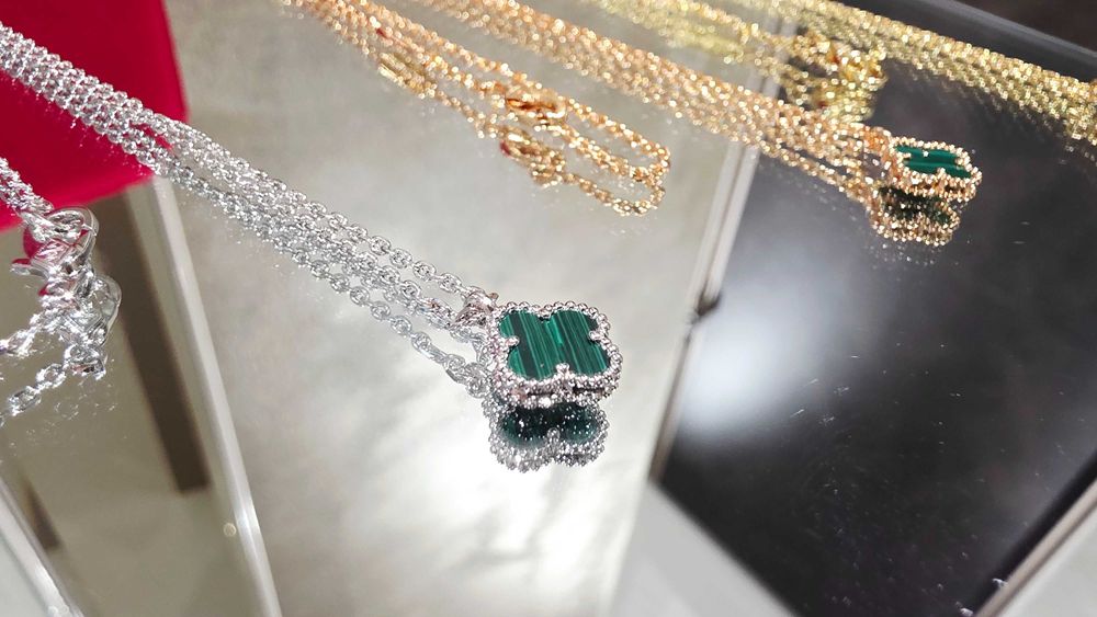Van Cleef & Arpels VCA Sweet Alhambra Green Malachite Дамско Колие