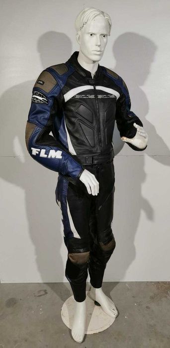 Costum piele marca FLM, marime 52, 54