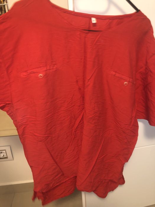 Bluza material in, mar. M, noua fara eticheta