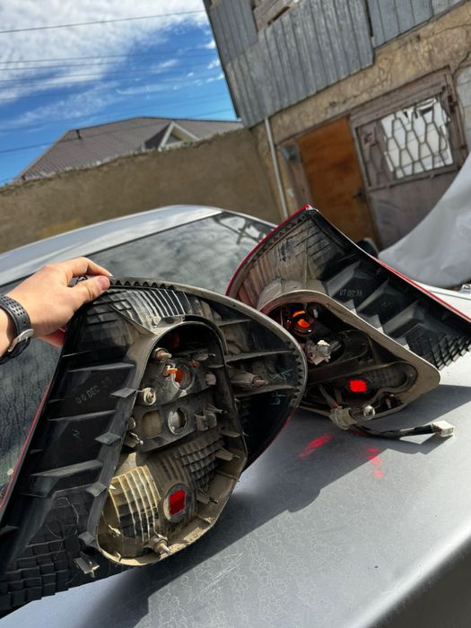 Задний стоп фара