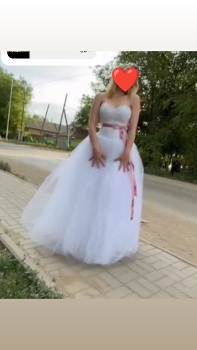 Продам красивое свадебное платье,не дорого