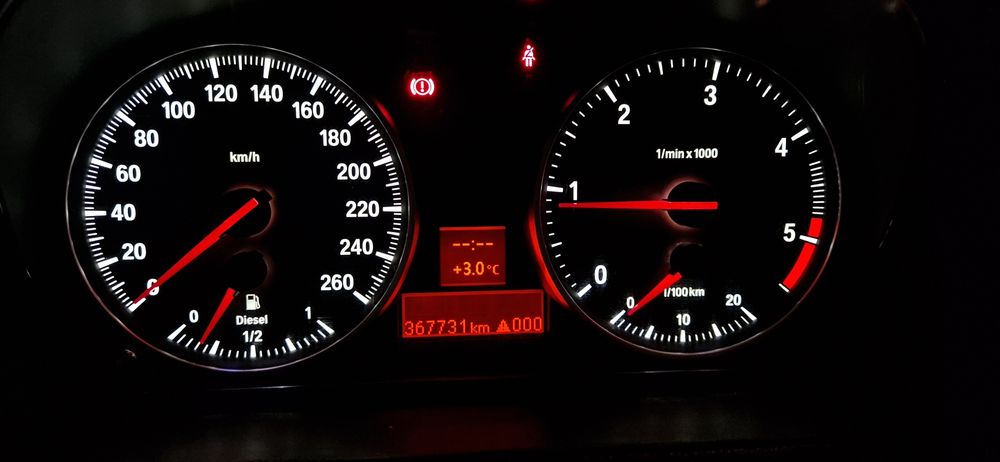 Ceasuri bord BMW lumina albă