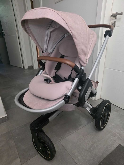 Бебешка количка Maxi Cosi Nova Nomad