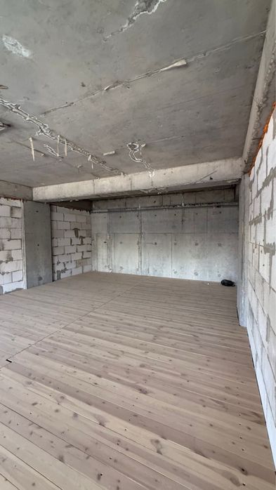 Срочно сдаётся в аренду нежилое помещение в ТЦ Seoul Mun 85 м2