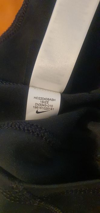 Caciuli fes nike 2 modele  Caciuli fes nike negru 2 modele.Pret bucata