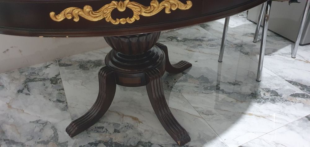 Стол из дерева премимум класса