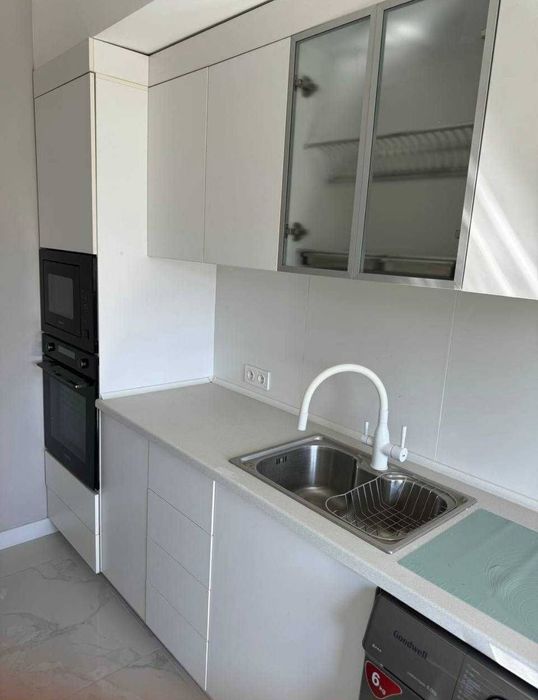 Срочно сдаю 2 ком Новостройка Миробод