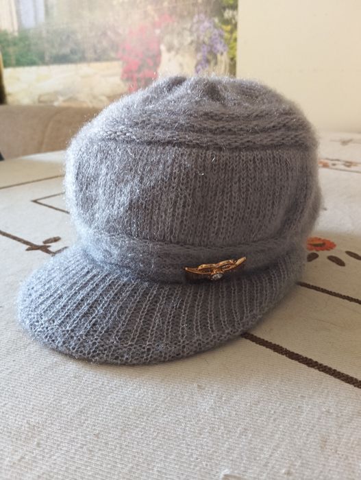 Шапки,нови-10 лв брой