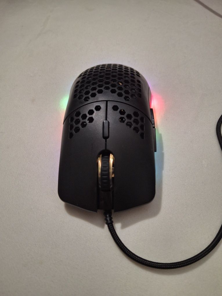 Продаю игровую мышку DPI 12800