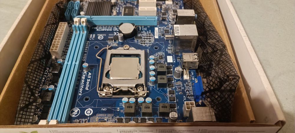 Placa de baza Gigabyte  1155. Cpu G2130 3.2 Ghz