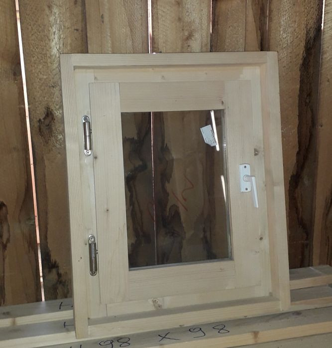 Geamuri din lemn cu sticlă termopan