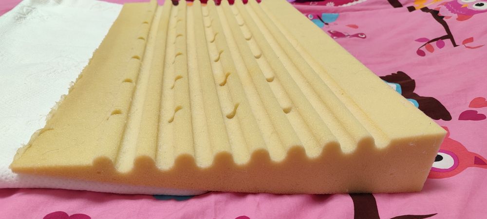 Perna antisufocare spuma cu memorie pt bebelusi, Baby Matex