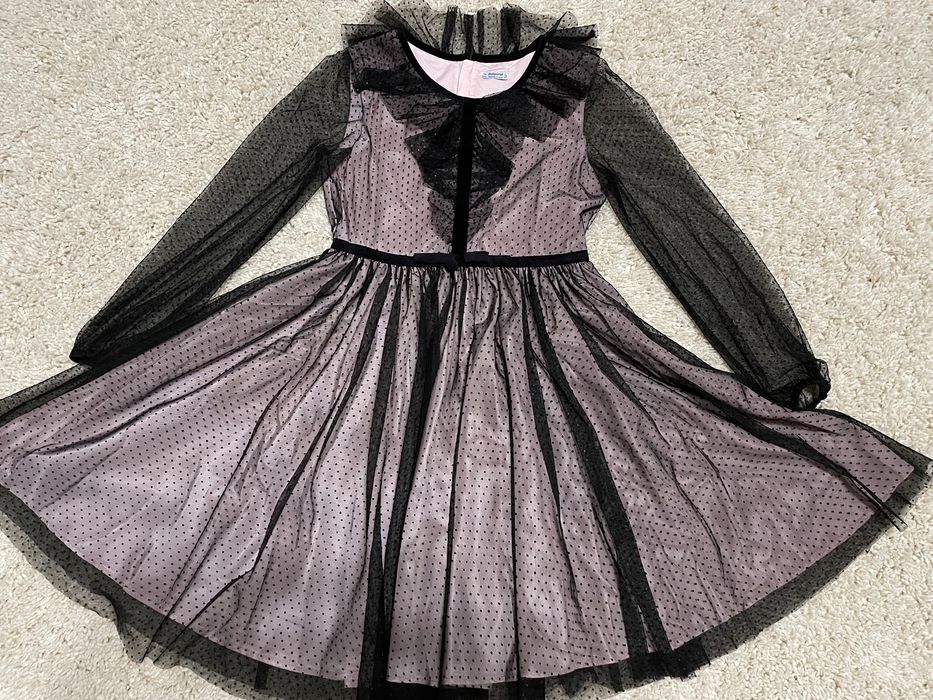 Vand rochita fetita 12-14 ani