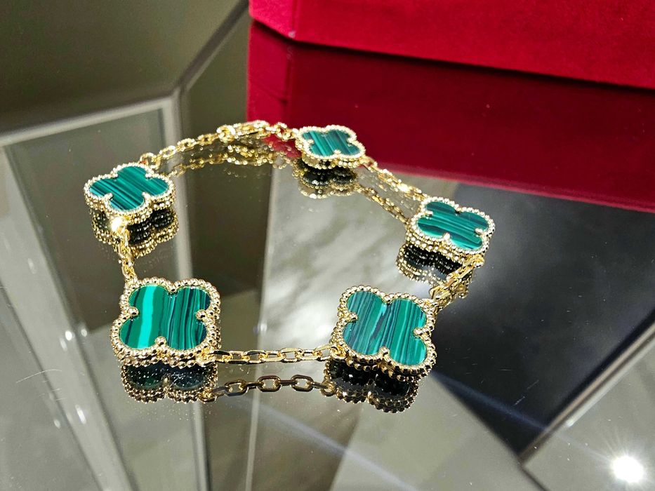 Van Cleef & Arpels VCA Gold Green 5 Vintage Alhambra Дамска Гривна