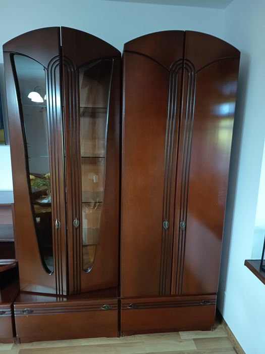 Mobila vintage din lemn