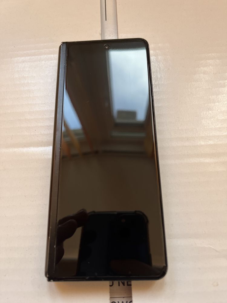 Samsung Galaxy Fold 3 256GB / 12GB Ram