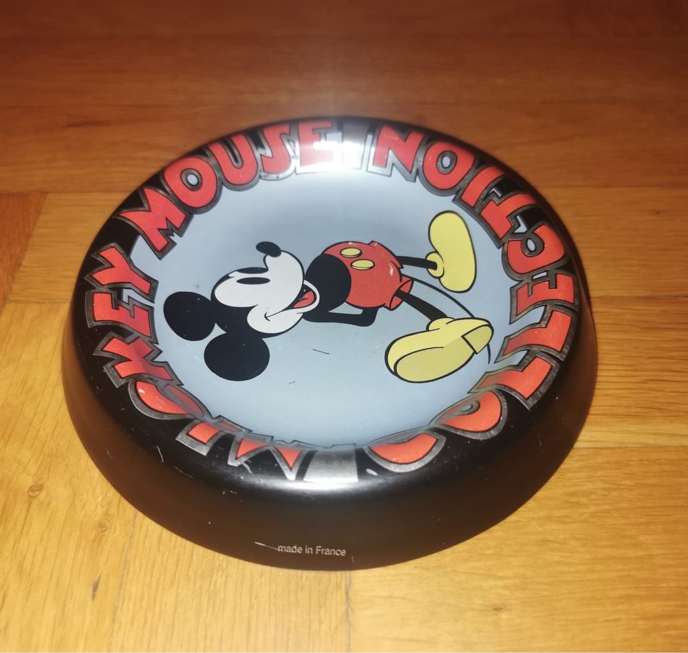 Мики Маус Дисни колекционерски пепелник поднос  джунджурии Disney 80те