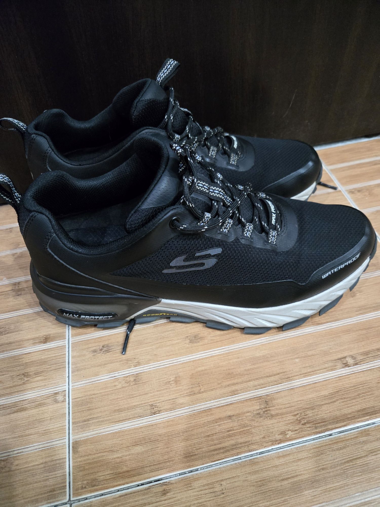 Мъжки спортни обувки Skechers