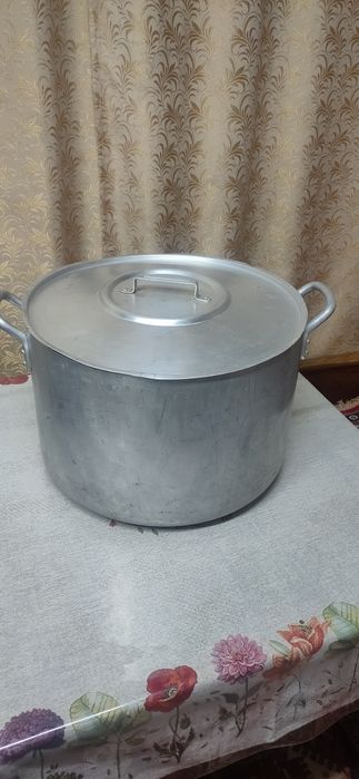 Кастрюля алюминиевая