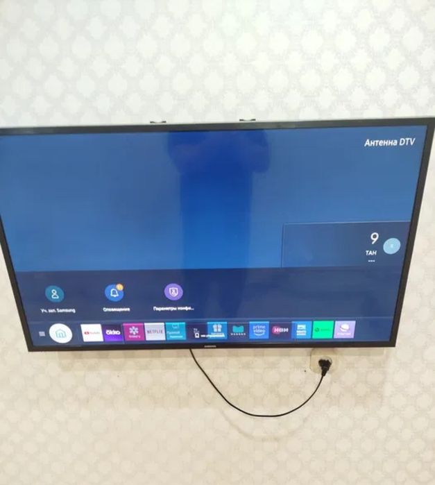 Продам большой оригинальный телевизор Самсунг смарт ТВ 48 диагонали