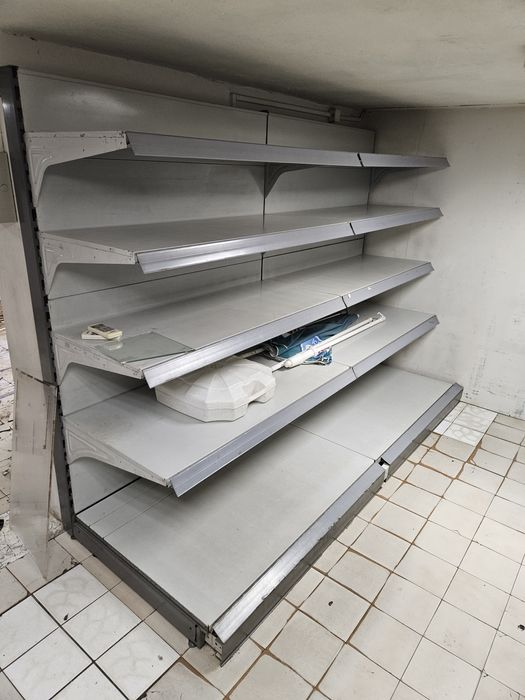 Крайстенни стелажи Linde