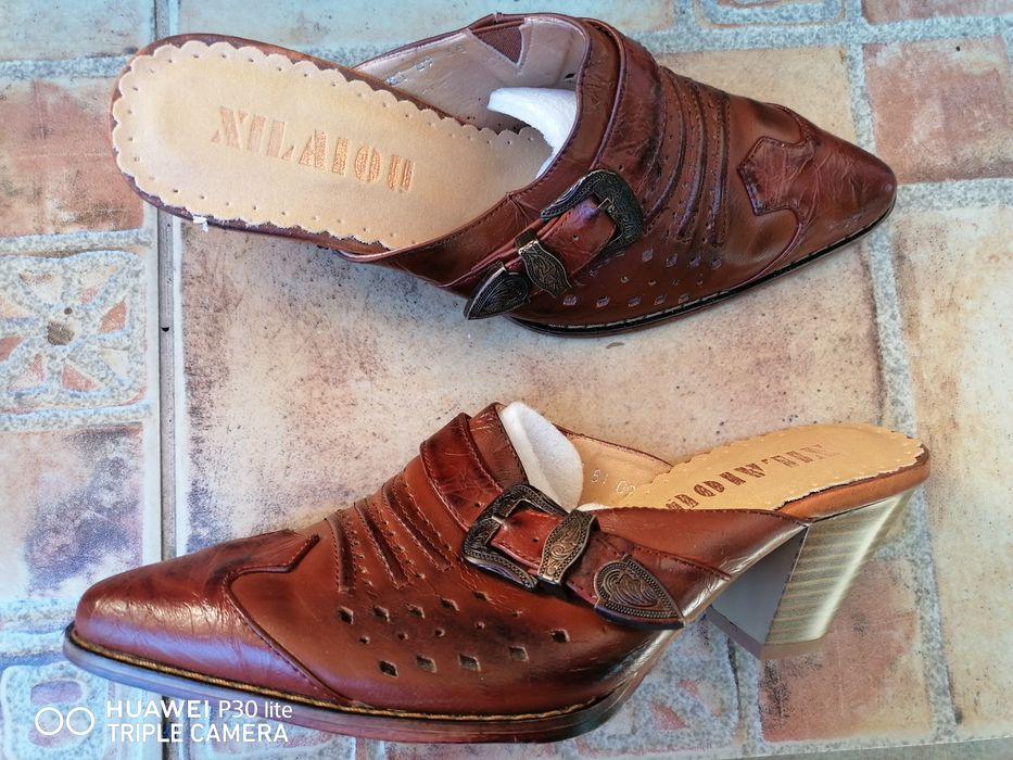 Haine și încălțăminte pt vanzare