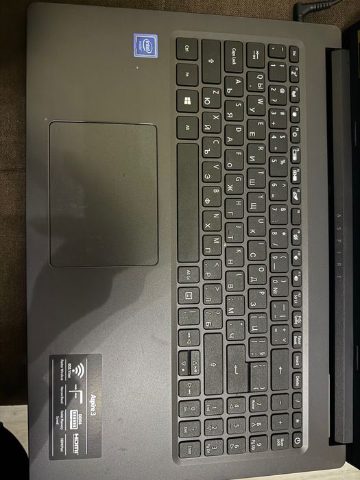 Продавам лаптоп ACER ASPIRE 3