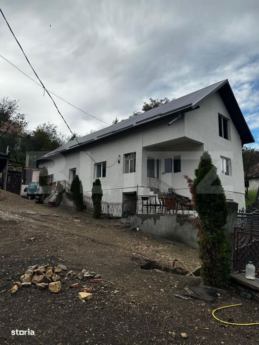 Casa individuala, renovata partial Suceagu