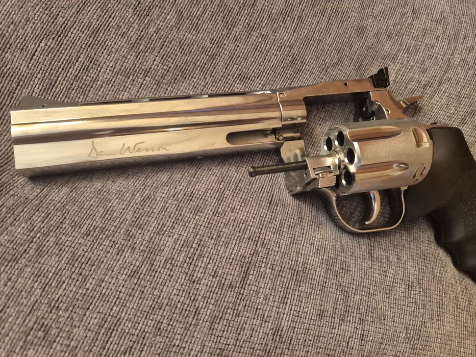Revolver Dan wesson 715 1joule low power version