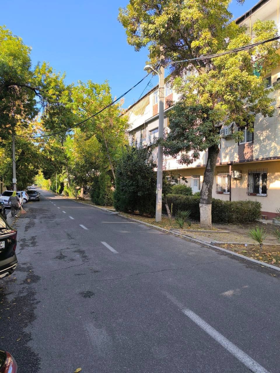Продаётся  квартира  в доль  дороги  ( не жилой  центр города)