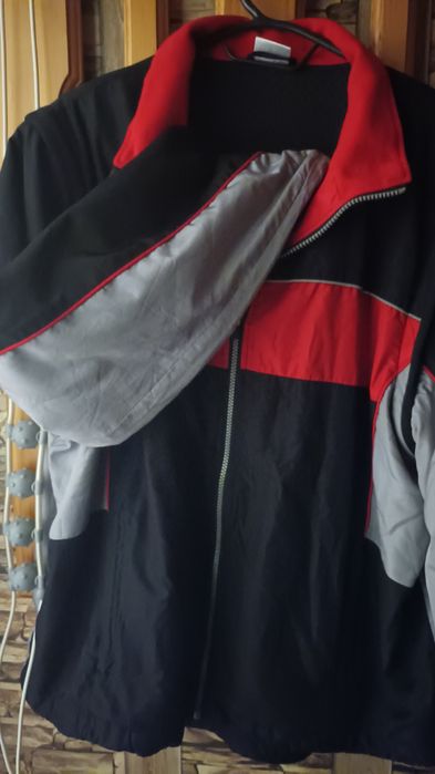 Яке пролет-есен ,става и грейка.