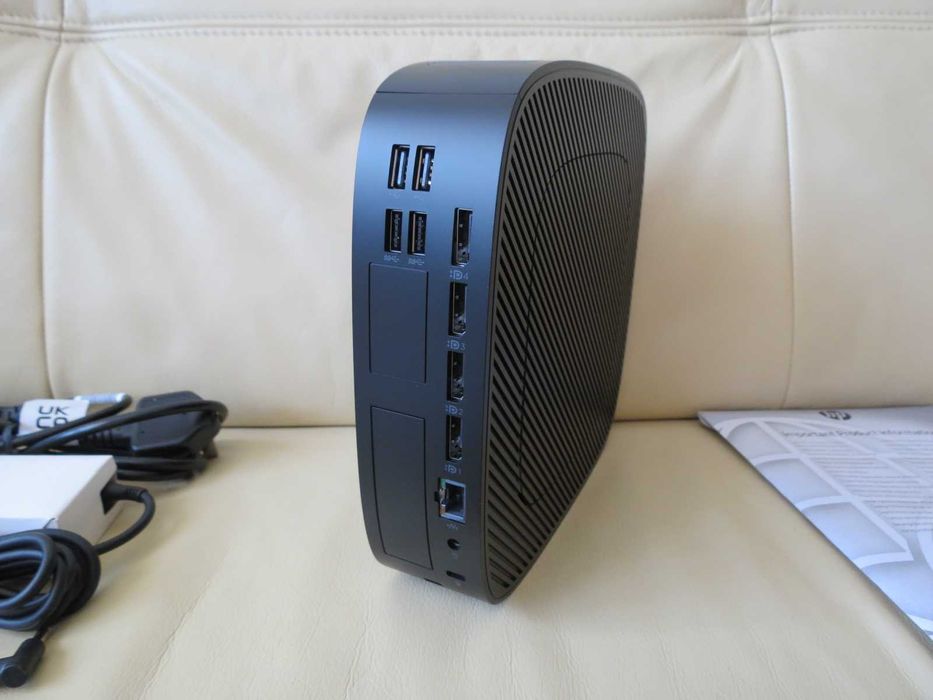 Mini Desktop HP Elite T755 Thin AMD Ryzen V2546 8GB RAM 256 SSD. Nou !