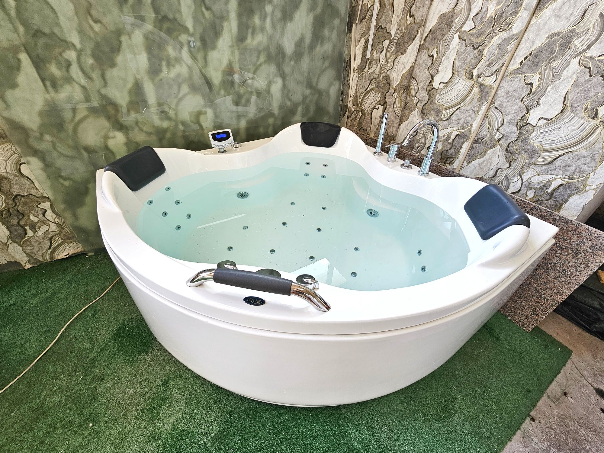 *Spa* Хидромасажна Вана (Джакузи) с Подгрев до 45° 1.45х1.45