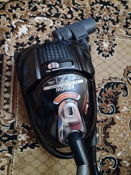 Пылесос ХИТАЧИ 2200в