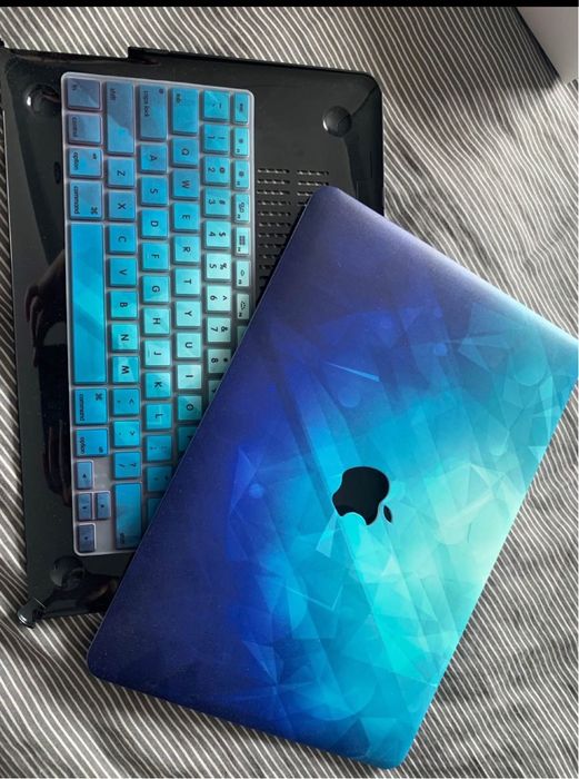 Vand Macbook Air  13-inch