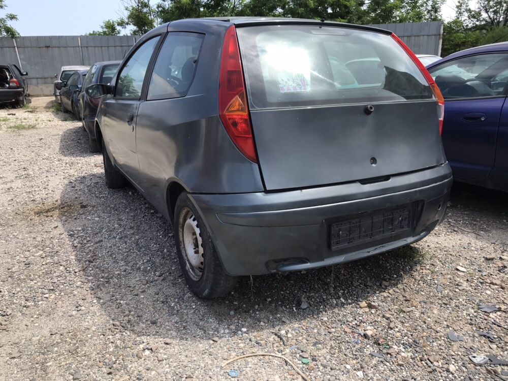 Fiat Punto 1.2 2002 На Части